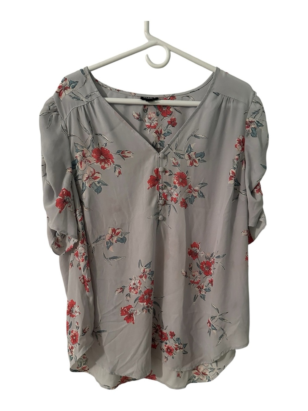 Torrid Harper Grey Pink Floral Button V-Neck Blouse Top Size 2 / 2X